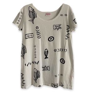 Sea Breeze Size Small Graphic T-Shirt Coverup White with Black Sea Themed Print